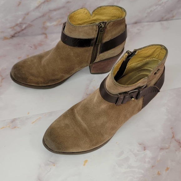 BUSSOLA Leather Ankle Bootie Size zipper - Picture 8 of 14